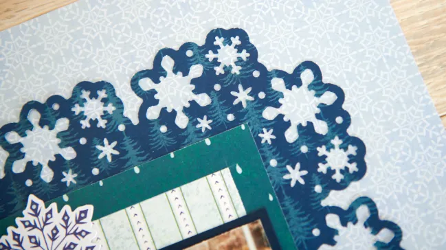 Snowflakes Frame Punch